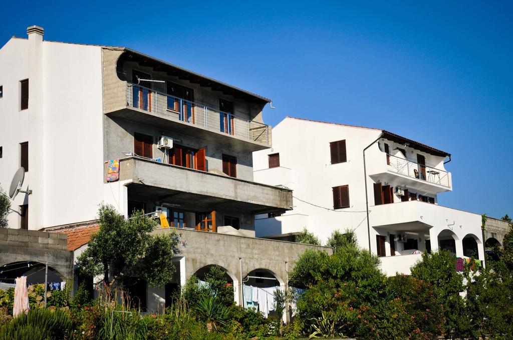Apartments Adrialuka Dubrava  Exterior foto